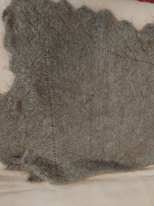 Пухова хустина 100х100 см