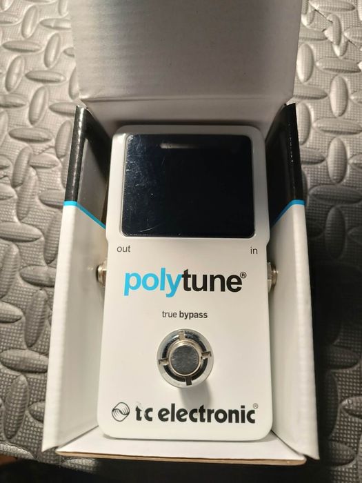 Tuner gitarowy PolyTune_stroik gitarowy