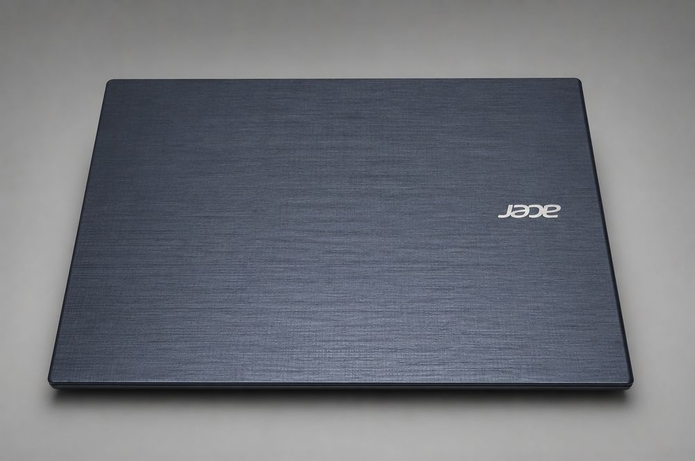 Игровой ноутбук Acer E5 ( Core i5 / 8Gb/ SSD/GeForce 2Gb)
