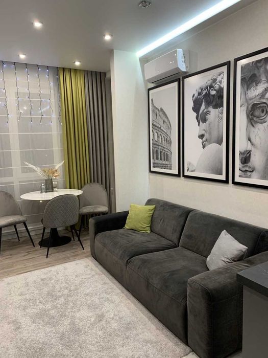 Максимовича Трутенка 28Д  Нова Англія  Честер ремонт дві спальні