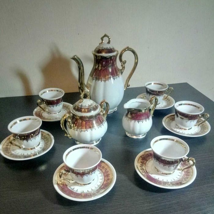 Чайные, кофейные сервизы, новые и бу, тарелки кобальт с позолотой