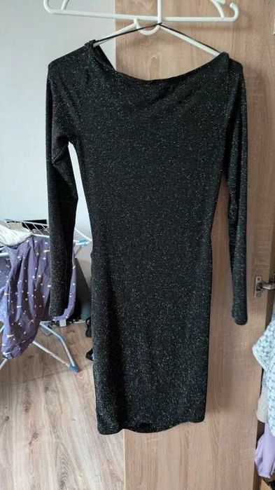 Krótka sukienka S Sinsay