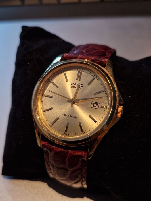 Relógio Casio MTP-1183Q-9ADF