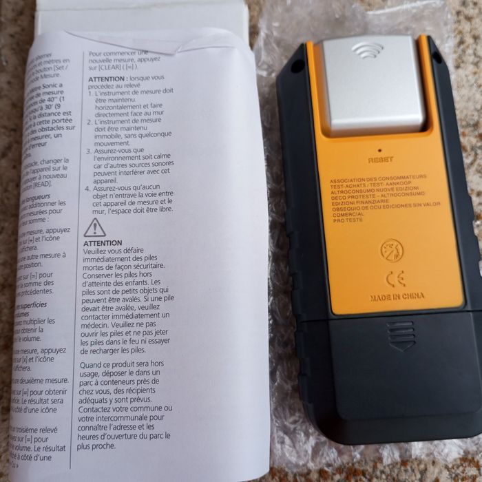 Medidor de distância eletrónico sem fita