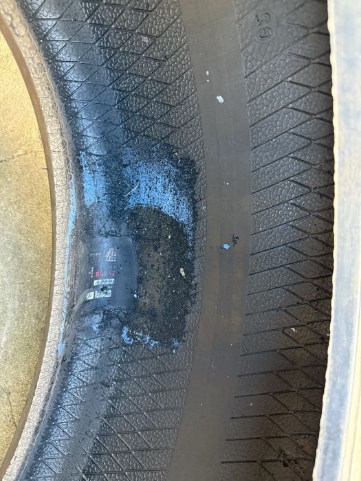 Продам пару зимової гуми