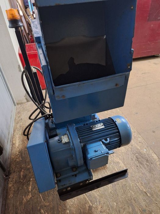 Młyn młynek kruszarka rozdrabniarka do tworzyw Piowan 3 kw