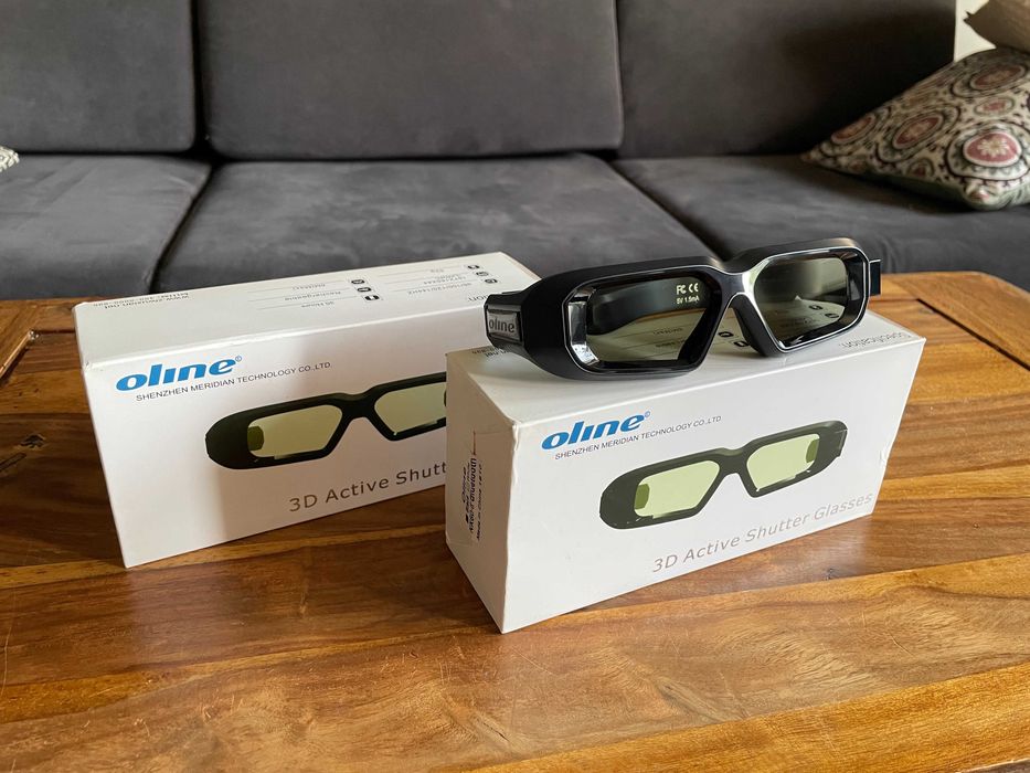 Projektor Epson EH-TW5300 + okulary 3D