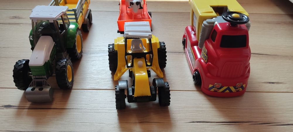 Traktory, przyczepy,straż pożarna