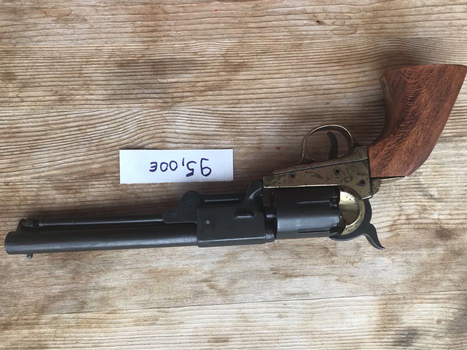 PEÇA Decorativa - Revólver Colt Single Action-Peacemaker NÃO funcional