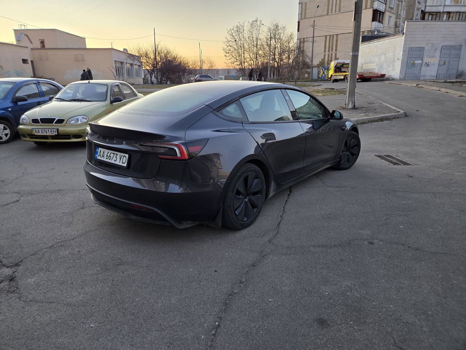 tesla model 3 highland 2024