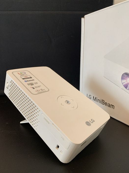 Projector on the go LG Mini Beam64169642999681122