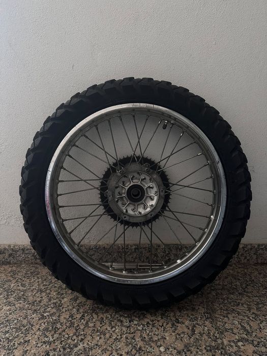 Rodas DTR 125 com Pneus NOVOS