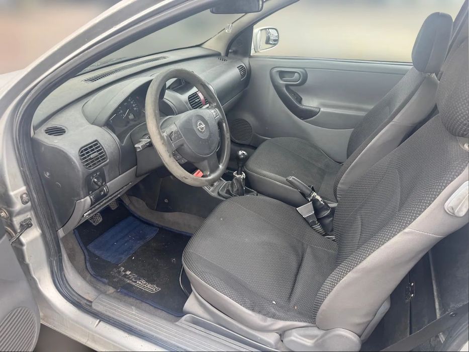 Opel Corsa C 1.7DI Van de 2001 para peças