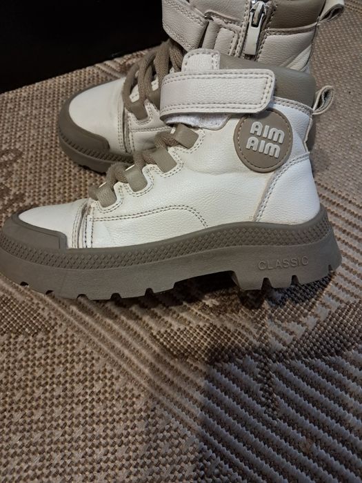 Чобітки для дівчинки 30 розмір.