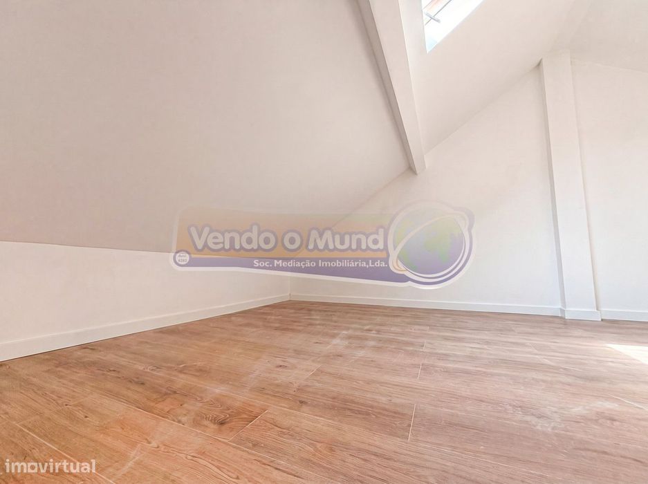 Moradia T1 em Benavente (B697)