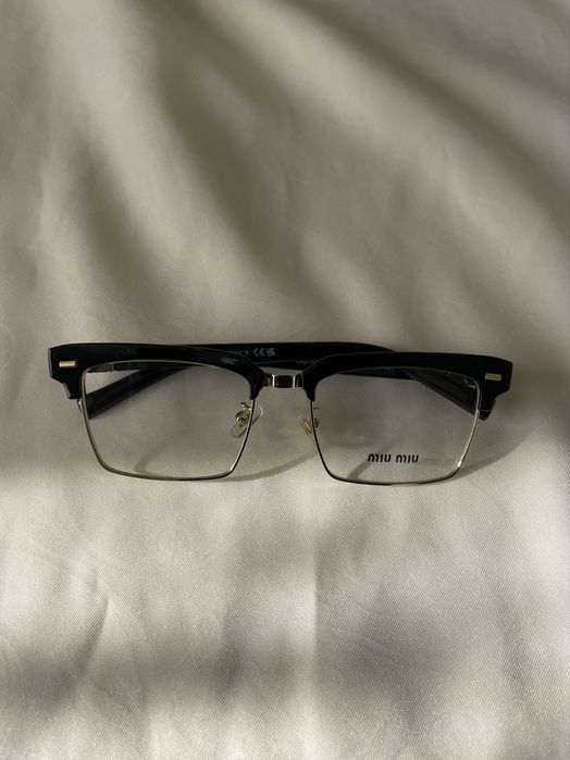 Іміджеві окуляри Miu Miu