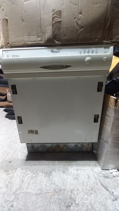 Посудомоечная машина Whirpool ADG 9540 посудомойка