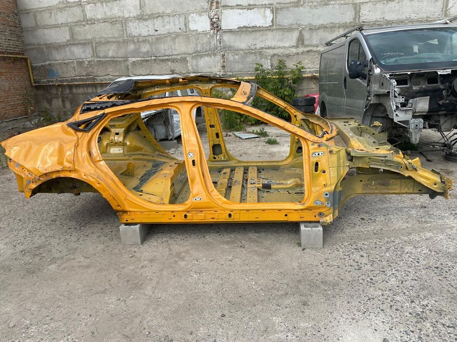 Кузов Мустанг Мач Е кузовщина четверть Ford Mustang Mach E