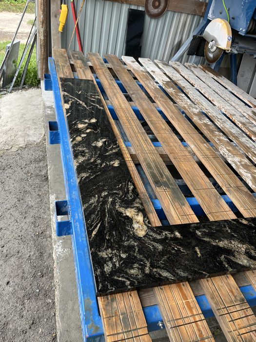 Parapety kamienne granitowe marmurowe, blaty