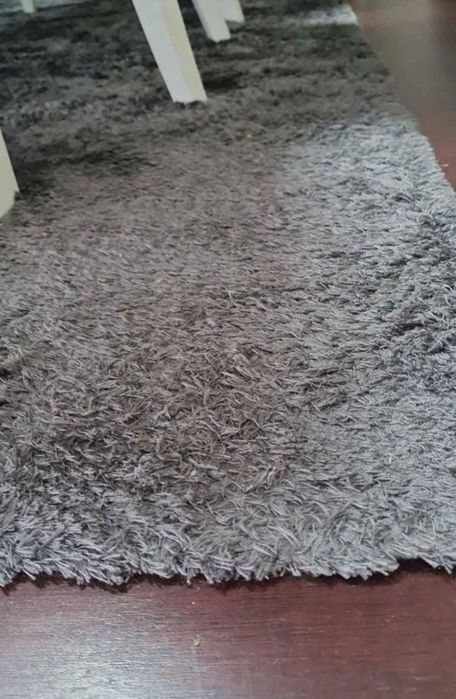 Carpete / Tapete cinza pelo curto