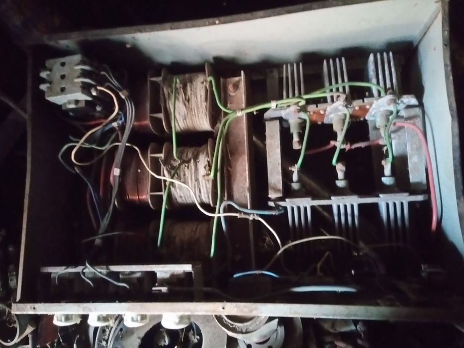 вилочний навантажувач ЕВ 717 виробництва Болгарія