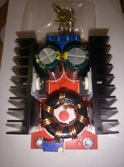 Повышающий преобразователь Dc-dc 150 Вт 12-35В.