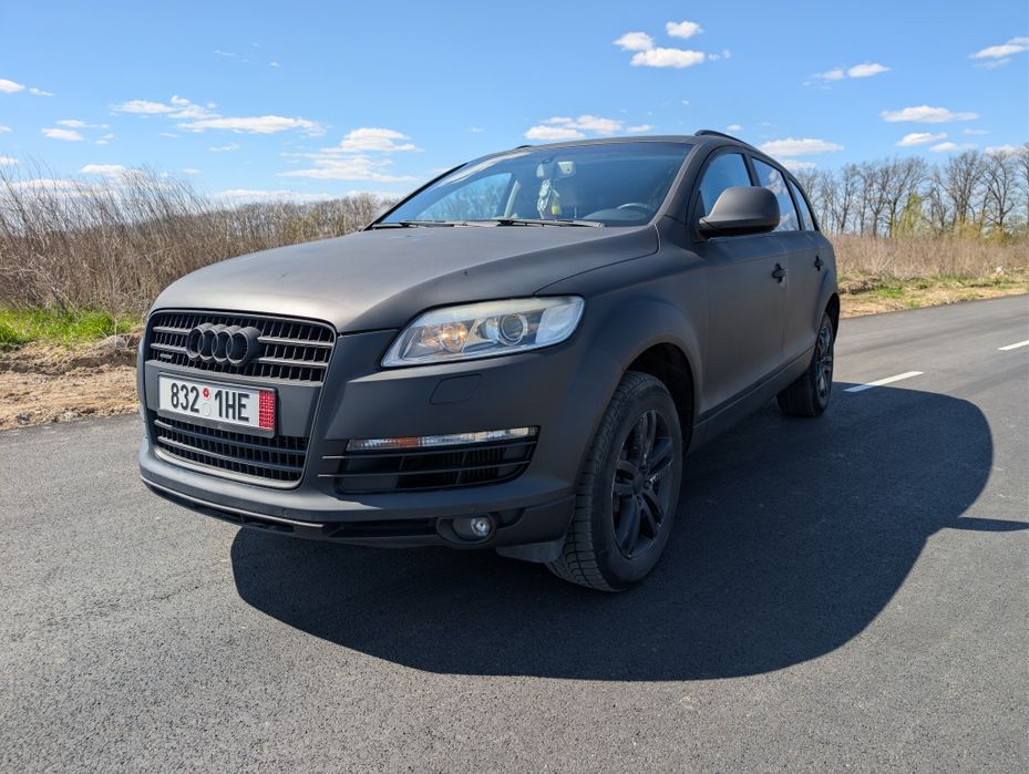 Продам Audi q7 3.0 tdi 2007p 
Audi q7
3.0 tdi
2007р
290 000км
Ціна 6200$ торг
Київ
