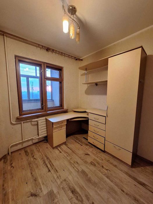 Продам 3 кімнатну квартиру по вул. Соборності (Доценка).єВідновлення.