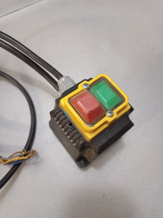 Włącznik, wyłącznik elektryczny 3 fazowy, 400v do betoniarki.