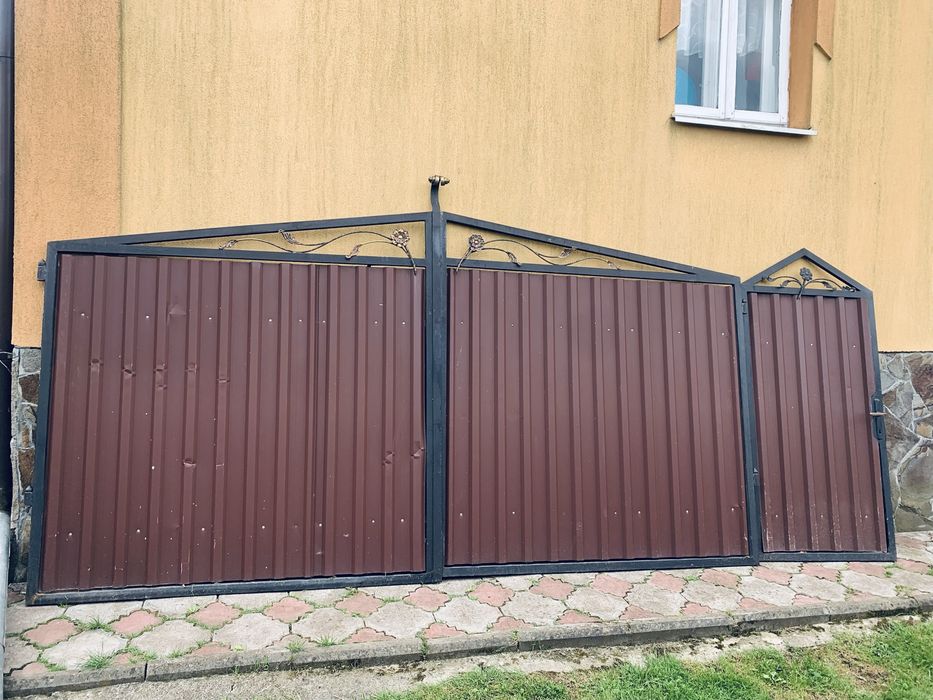 Продам ворота з фірткою