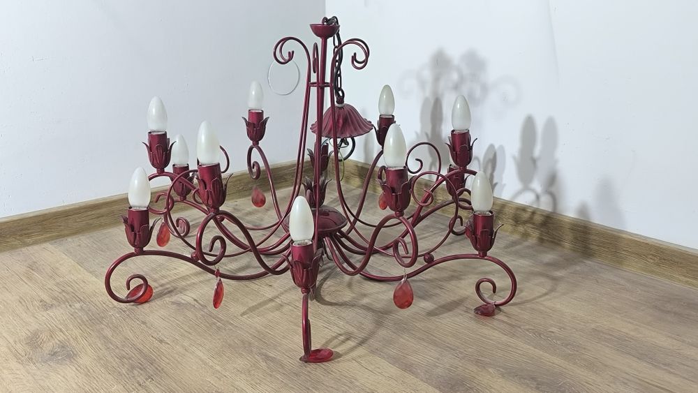 Żyrandol 12-ramienny metalowy – bordowy / wiśniowy, styl klasyczny