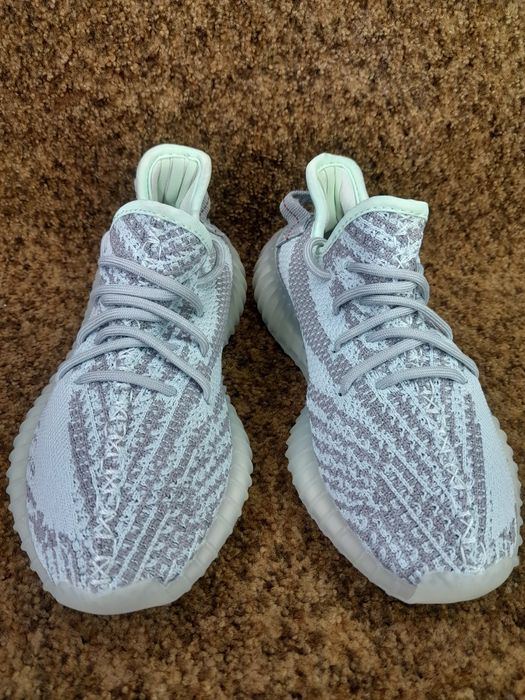 Кросівки оригінал Adidas Yeezy Boost 37,36 розмір.