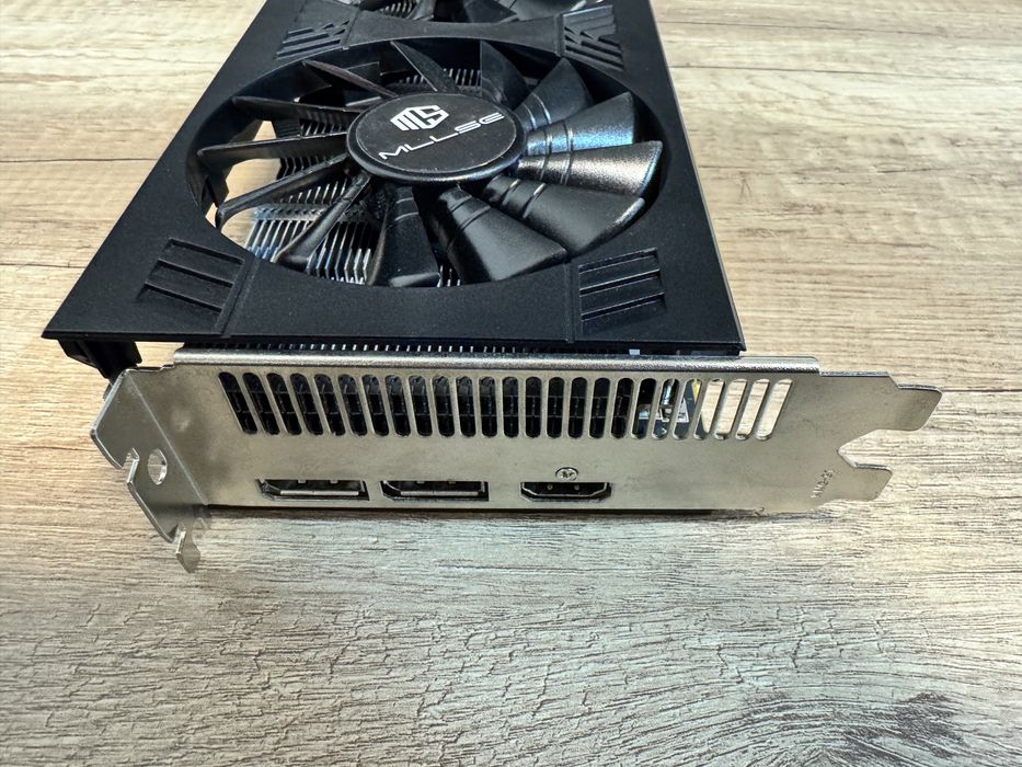 Продам відеокарту AMD Radeon RX 580 8GB (обслужена)