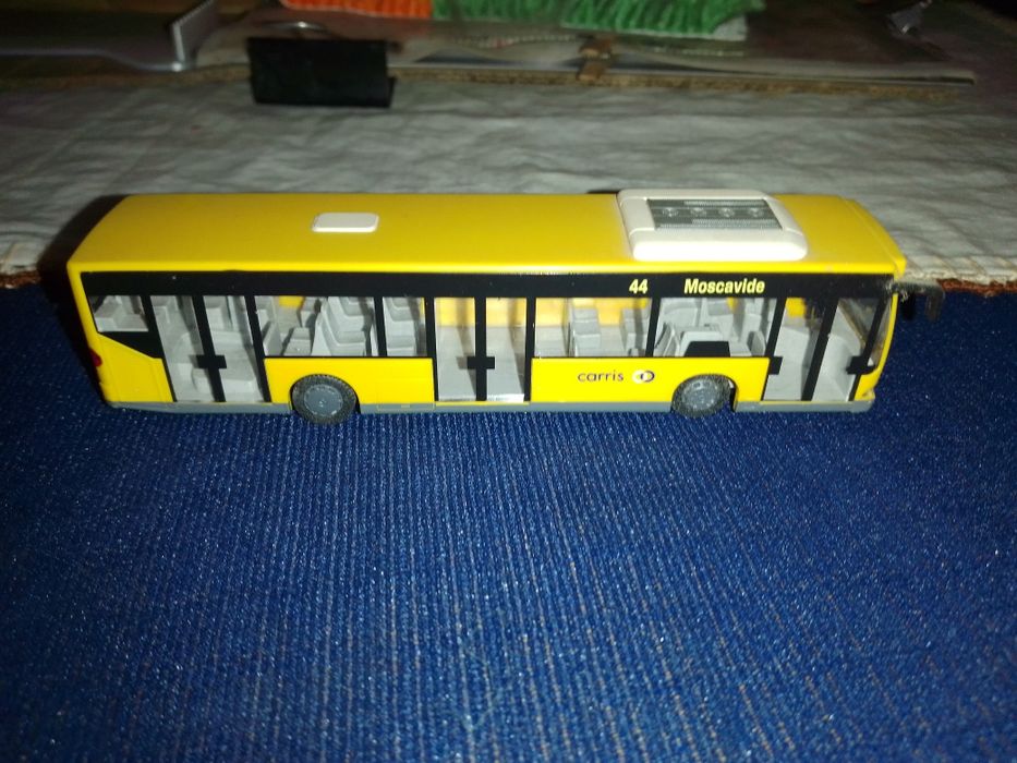 Antiga Miniatura Autocarro Carris de Lisboa