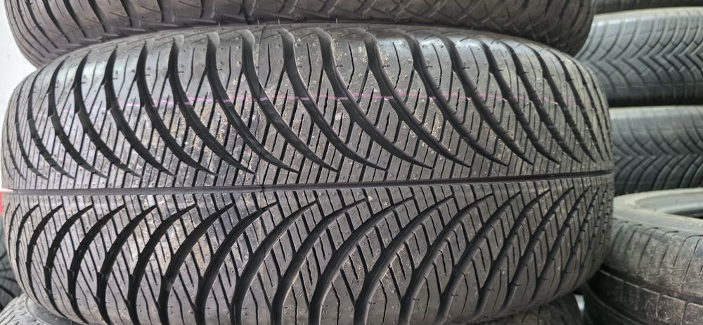 Opony wielosezonowe całoroczne 215/60/16 Goodyear Vector 4Seasons  Nowe lezakowane