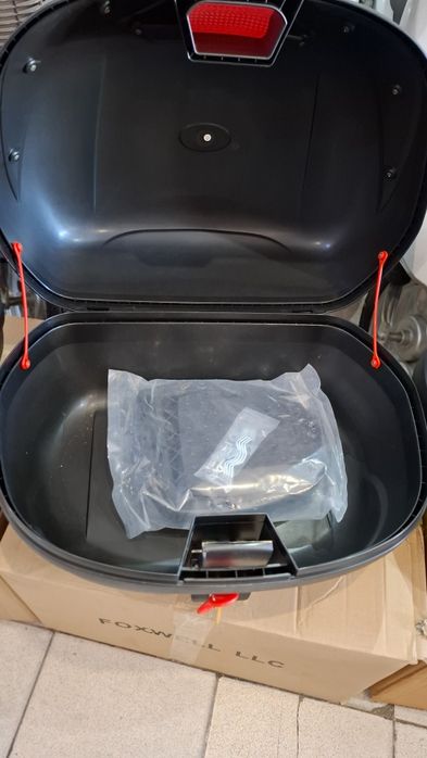 Продам Кофр під дваш шлема!!