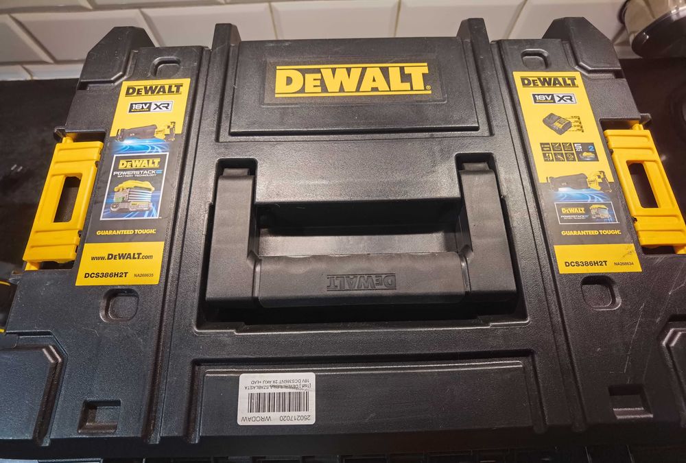 Piła szablasta dewalt dcs386 H2T + 2x 5ah DCBP518 powerstack