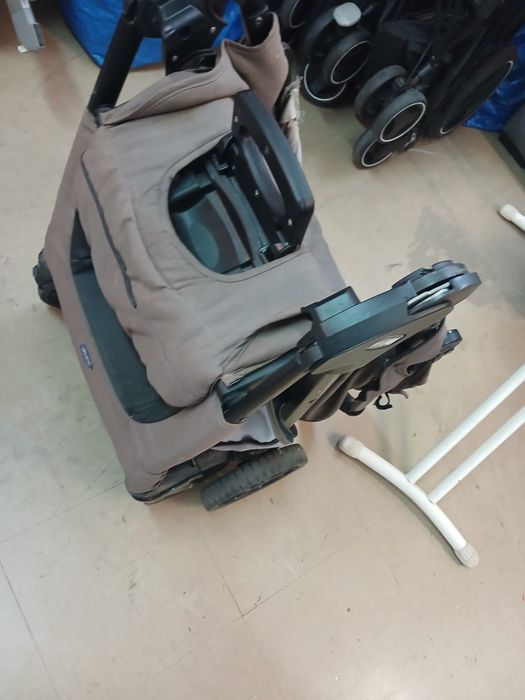 Carrinho para criança chicco
