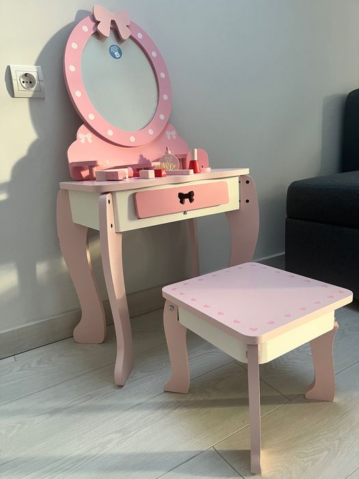 Туалетний столик дерев’яний playtive трюмо