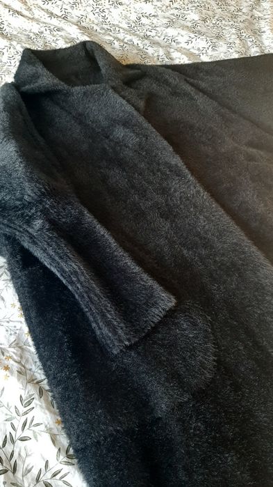 Płaszczyk mini z alpaki czarny