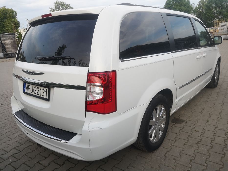 Chrysler Town & Country 2014r przebieg 212 tyś. Gaz-Stag