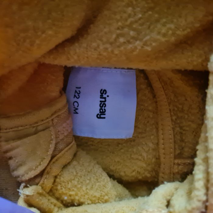 Bluzy rozpinane z kapturem 3 sztuki za 20 zł r 122