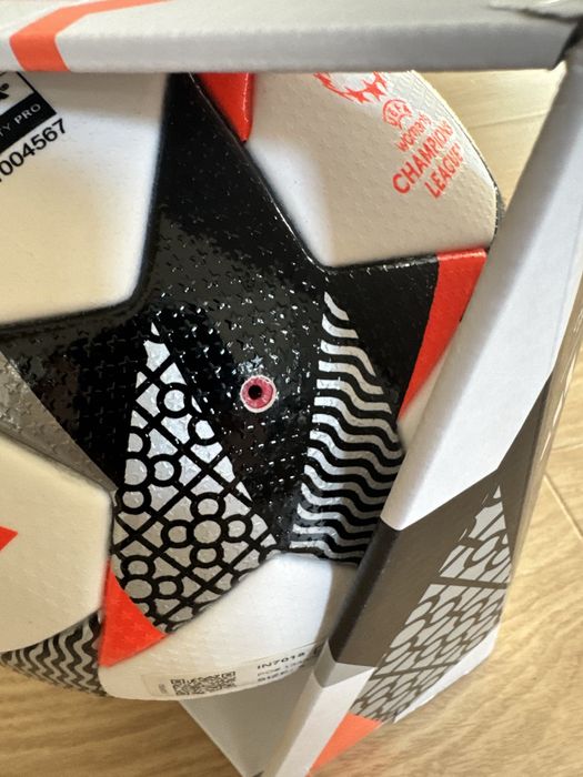 Piłka meczowa adidas WUCL  final