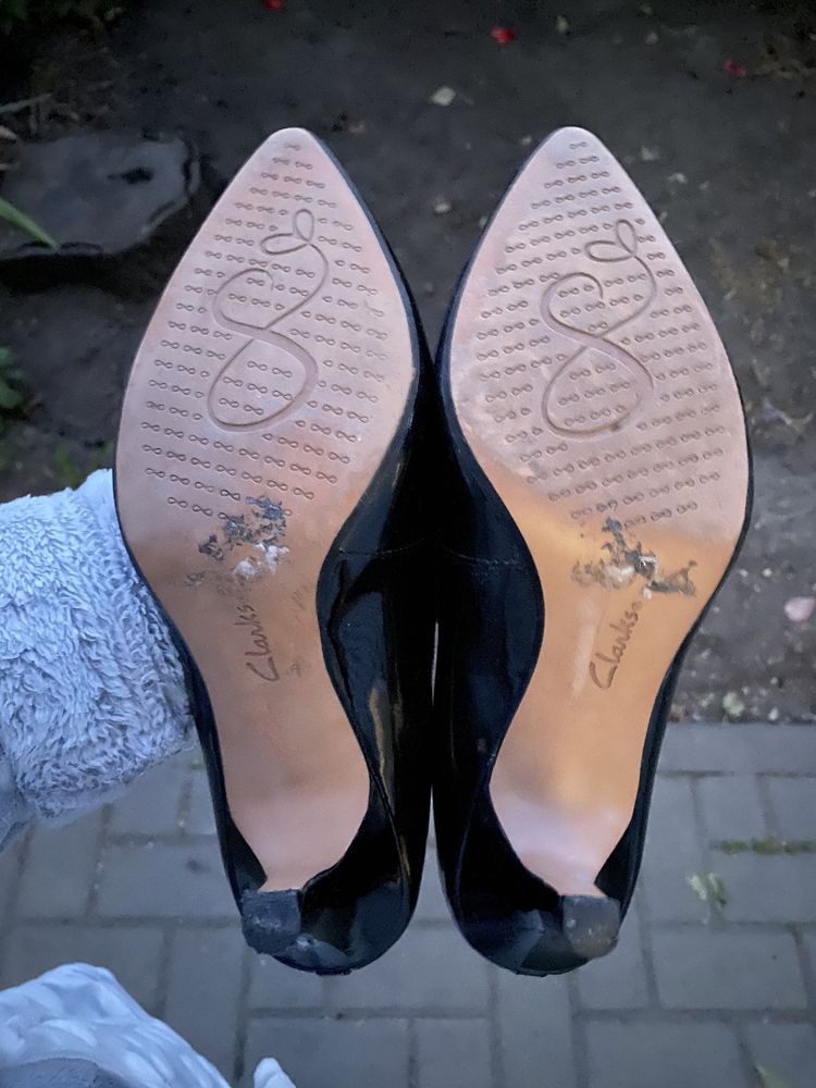 Clarks isidora faye black sale