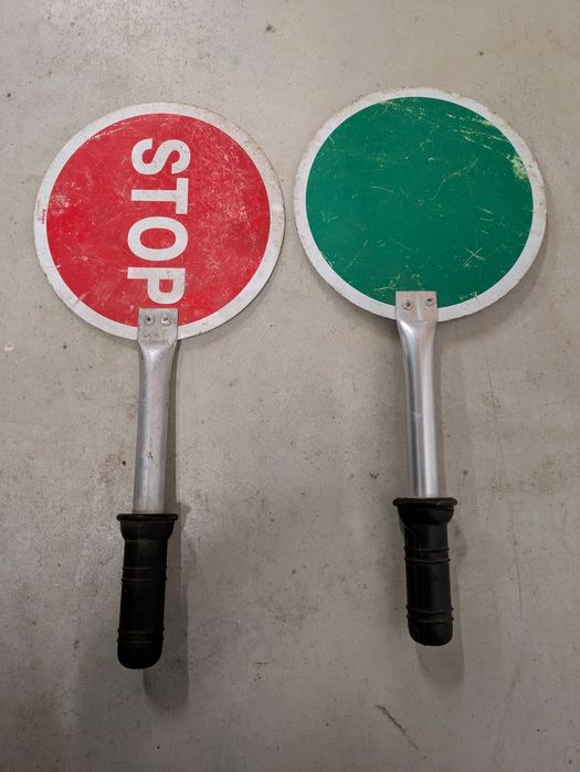 Raquetes sinalização transito