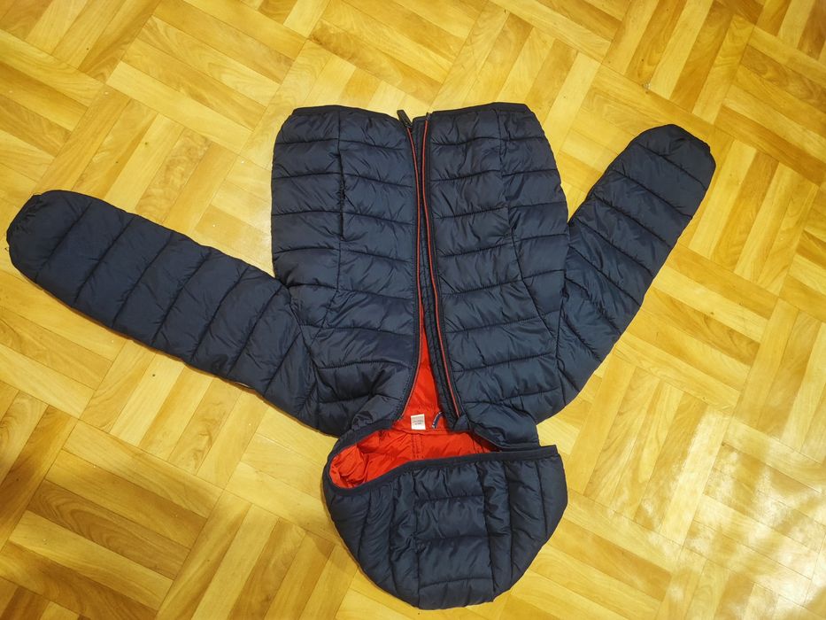 Продам куртку 104