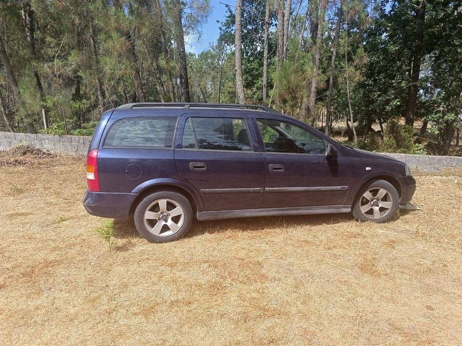 Astra 1.4 16v (avariado, para reparação ou peças)