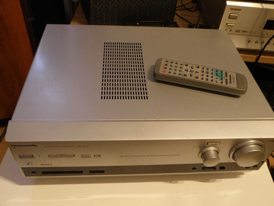 Amplituner Panasonic SA HE 75