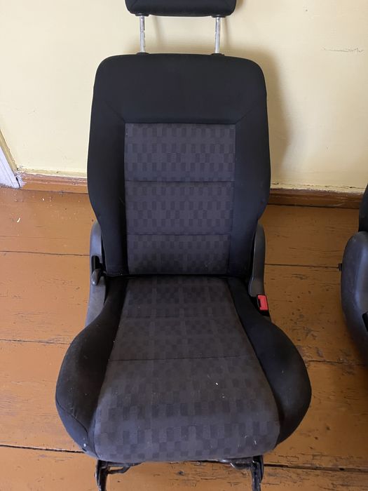 Fotele samochodowe Sharan