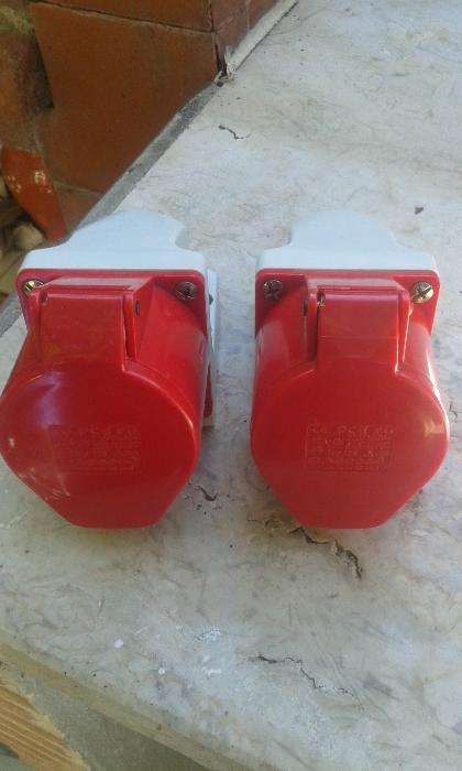 Tomadas - C.E442504858368757761